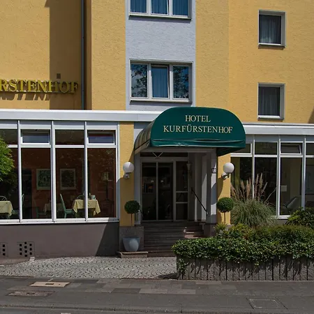 호텔 Kurfuerstenhof 3*