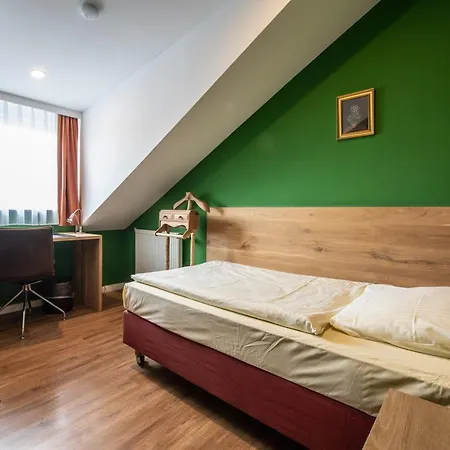 Kurfuerstenhof 3*